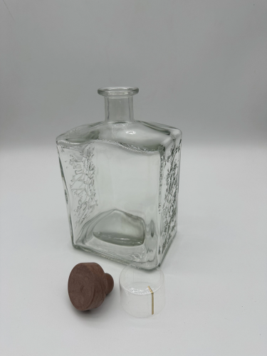 Бутылка «КВАДРО» с эмбоссингом 1.0 л. фото 4